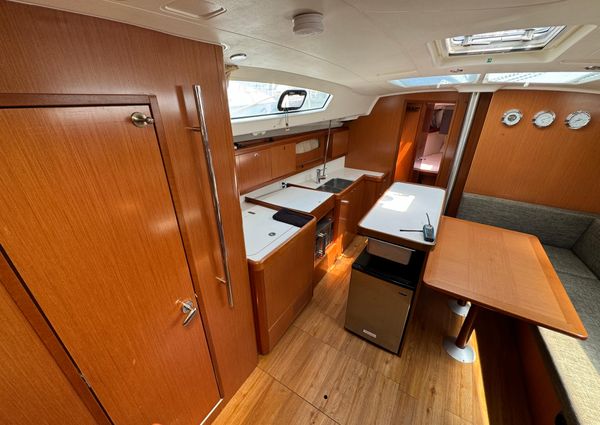 Beneteau OCEANIS-43 image