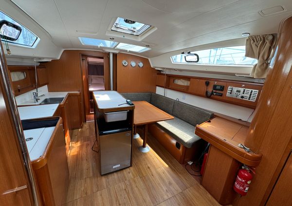 Beneteau OCEANIS-43 image