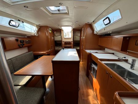 Beneteau OCEANIS-43 image