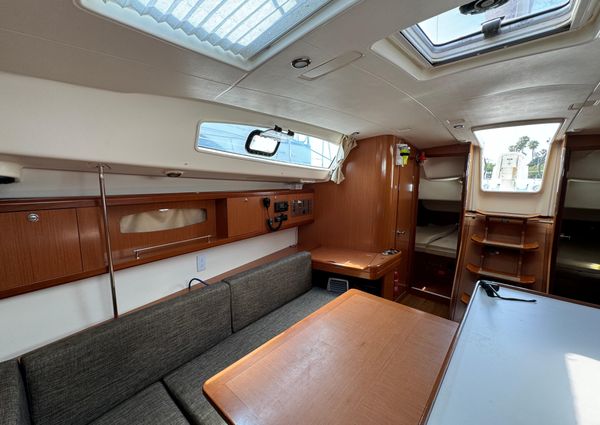 Beneteau OCEANIS-43 image