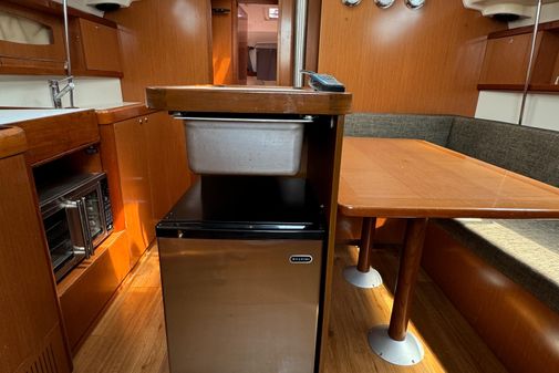 Beneteau OCEANIS-43 image