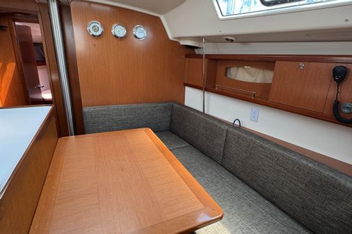 Beneteau OCEANIS-43 image