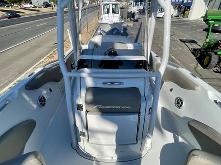 Finseeker 220 CC image
