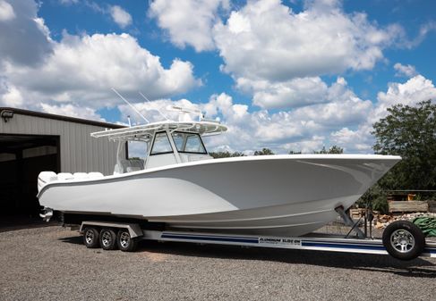 Yellowfin 39 Center Console image