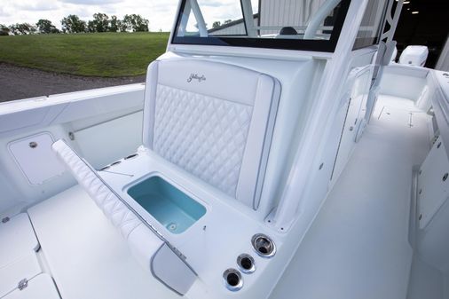 Yellowfin 39 Center Console image