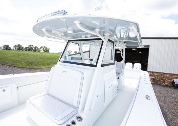 Yellowfin 39 Center Console image