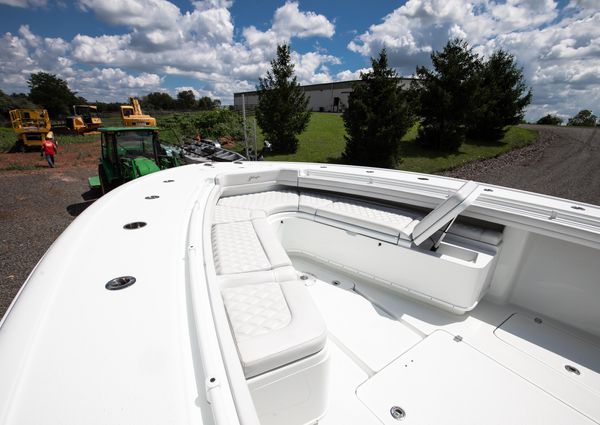 Yellowfin 39 Center Console image