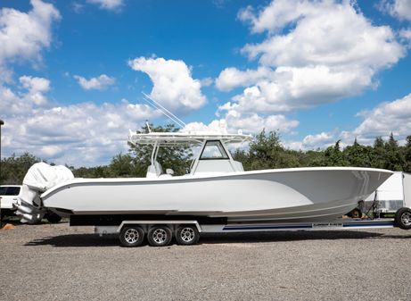 Yellowfin 39 Center Console image