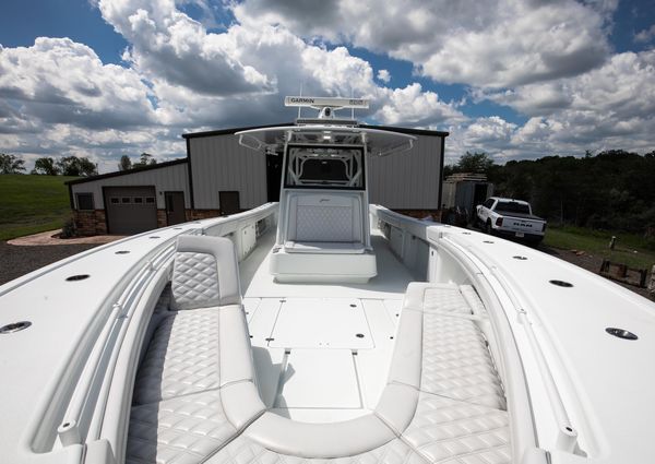 Yellowfin 39 Center Console image