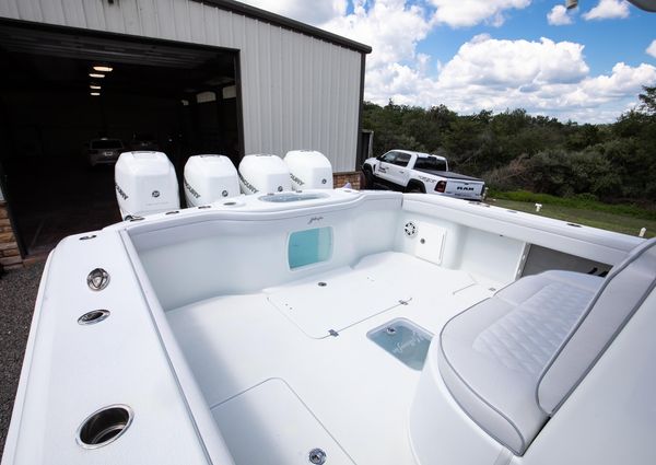 Yellowfin 39 Center Console image