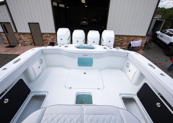 Yellowfin 39 Center Console image