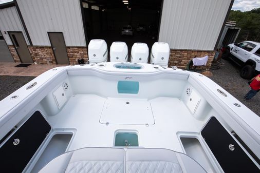 Yellowfin 39 Center Console image