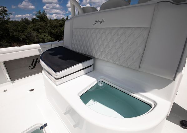 Yellowfin 39 Center Console image