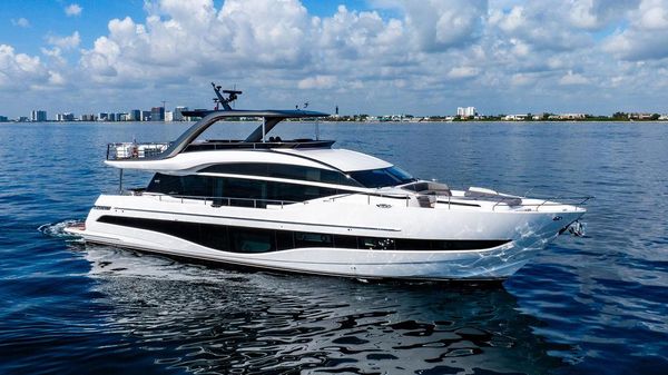 Princess Yachts Y85 