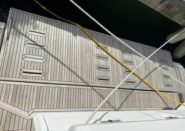 Azimut 60 Flybridge image