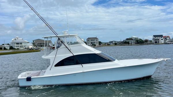 Ocean Yachts 52