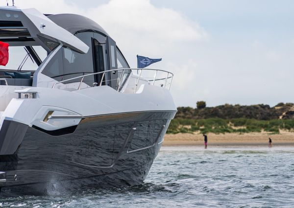 Sunseeker Predator 74 XPS image