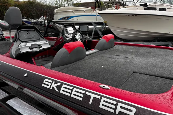 Skeeter ZX200 image