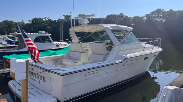 Tiara Yachts 3300 Open 