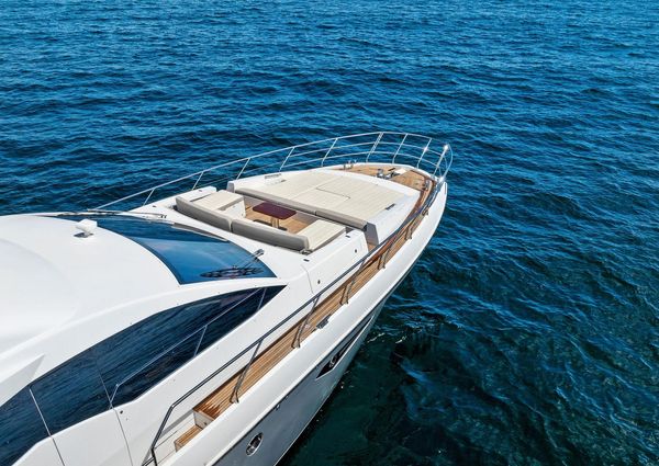 Azimut 72' Fly image