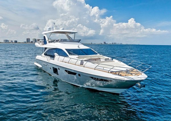 Azimut 72' Fly image