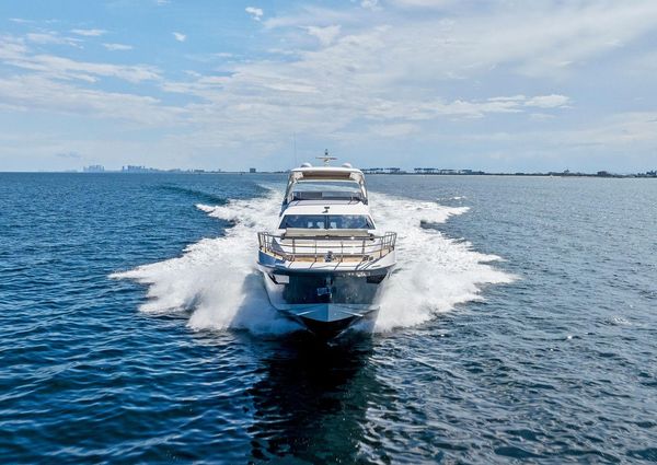 Azimut 72' Fly image