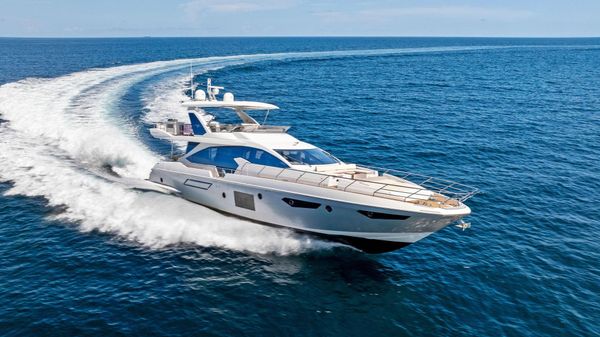 Azimut 72' Fly image