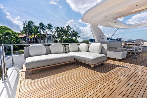 Azimut 72' Fly image