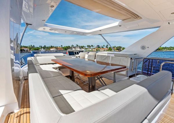 Azimut 72' Fly image