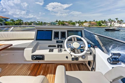 Azimut 72' Fly image