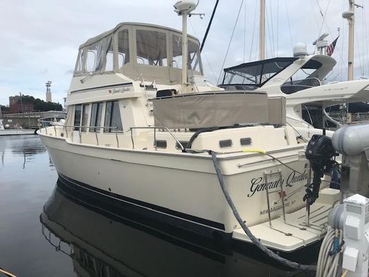 Mainship 430 Trawler - main image