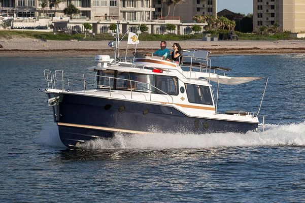 Ranger-tugs R-29-CB - main image