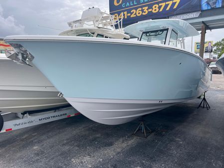 Sportsman OPEN-322-CENTER-CONSOLE image