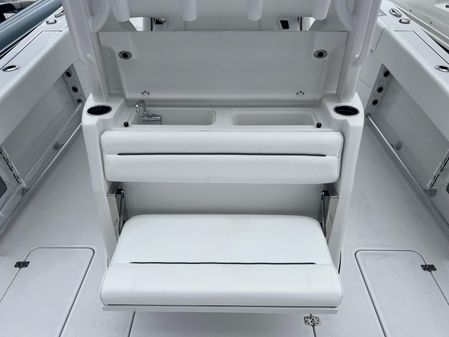 Sportsman OPEN-322-CENTER-CONSOLE image