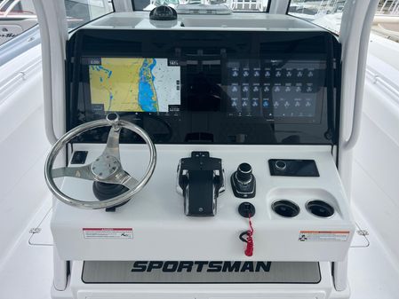 Sportsman OPEN-322-CENTER-CONSOLE image