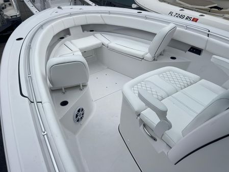 Sportsman OPEN-322-CENTER-CONSOLE image