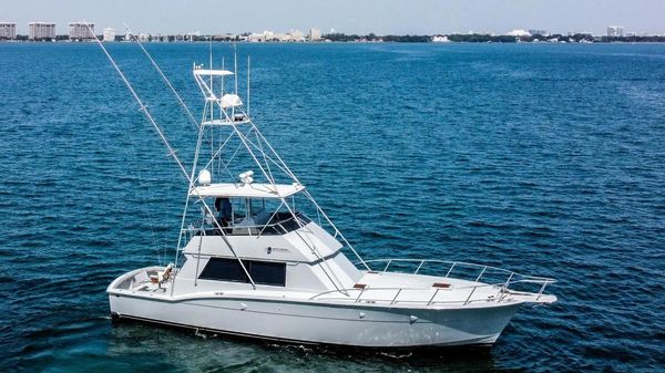 Hatteras 52' 