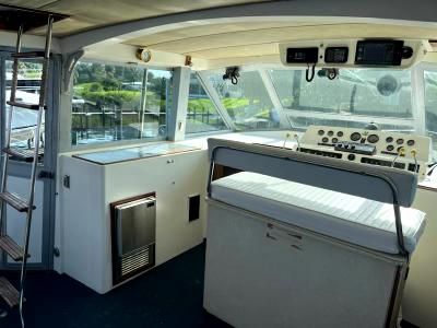 Bertram 42-FLYBRIDGE-MOTOR-YACHT image