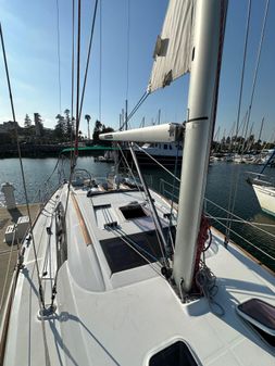 Beneteau Oceanis 40 image