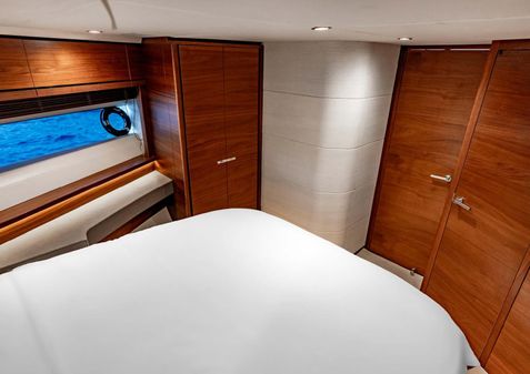 Princess Flybridge 68 Motor Yacht image