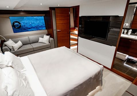 Princess Flybridge 68 Motor Yacht image