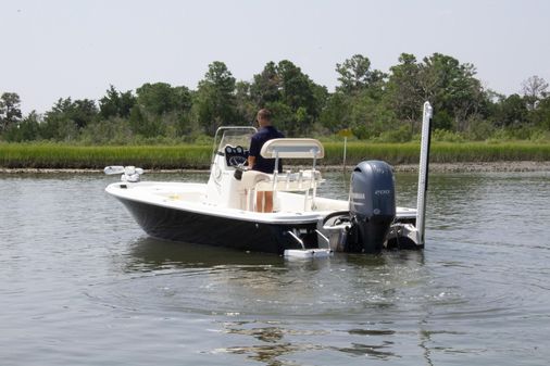 NauticStar 215 XTS image