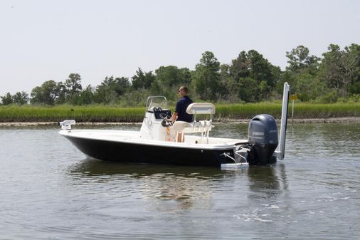 NauticStar 215 XTS image