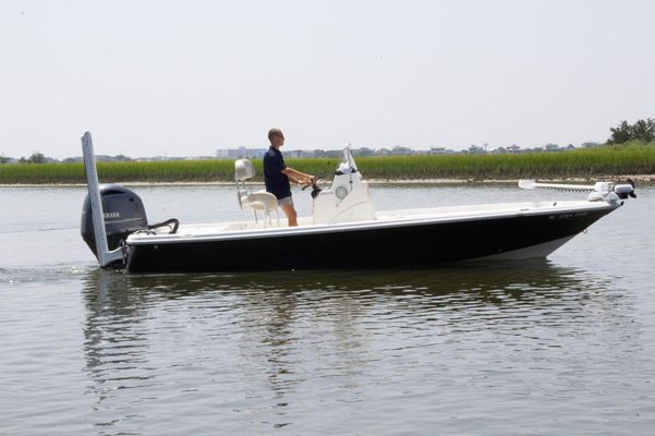 NauticStar 215 XTS - main image