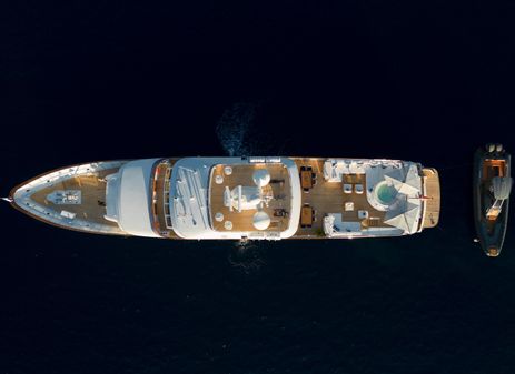 Feadship 42m image