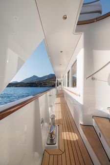 Feadship 42m image
