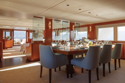 Feadship 42m image
