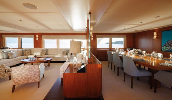Feadship 42m image