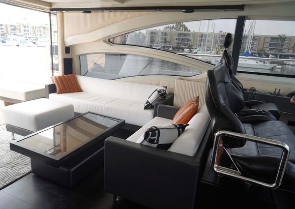 Azimut 62S image