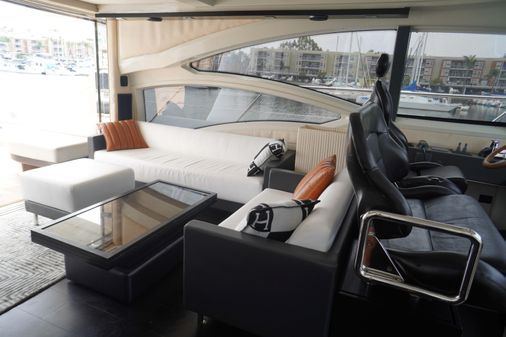 Azimut 62S image